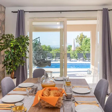 Romantika, A Beautiful And Romantic Pool Raša