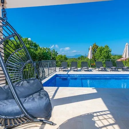 Romantika, A Beautiful And Romantic Pool Vakantiehuis *