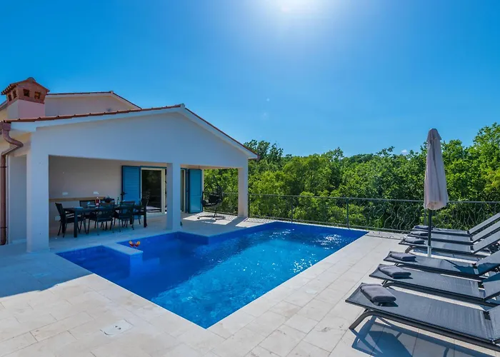 펜션 Romantika, A Beautiful And Romantic Pool