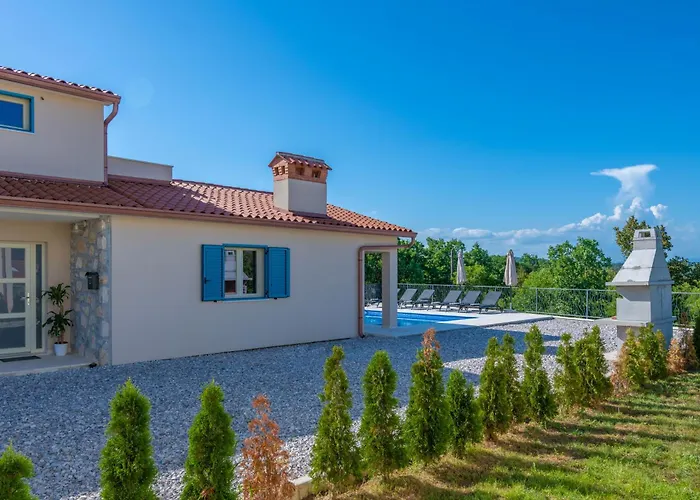Romantika, A Beautiful And Romantic Pool Raša