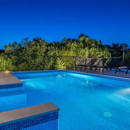 Romantika, A Beautiful And Romantic Pool *