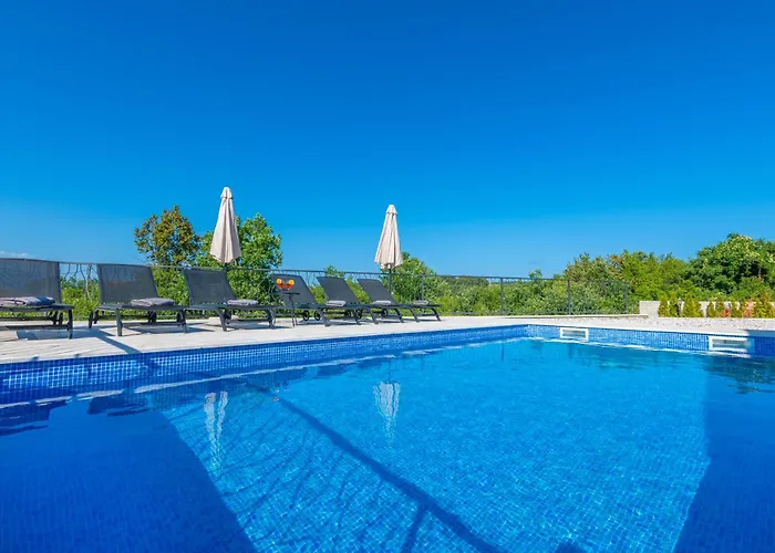 Romantika, A Beautiful And Romantic Pool Vikendica Rasa